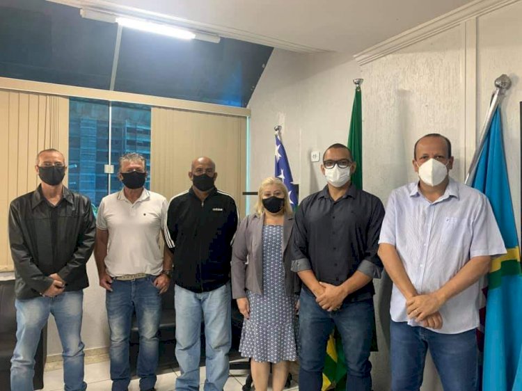 Prefeito realiza reunião de Incentivo às iniciativas que promovem eventos esportivos