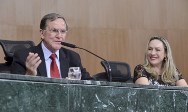 Em sessão especial na Assembleia, Antônio Gomide e Adriana Accorsi homenagearam os 71 anos da Vila São Cottolengo