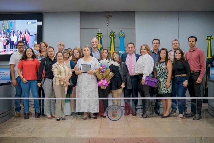 Câmara Municipal de Caldas Novas realizou Sessão Solene em Homenagem ao Dia das Mães