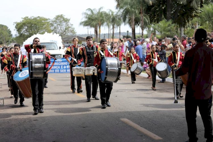 Rio Quente comemora 34 anos com desfile cívico e programação especial para a população