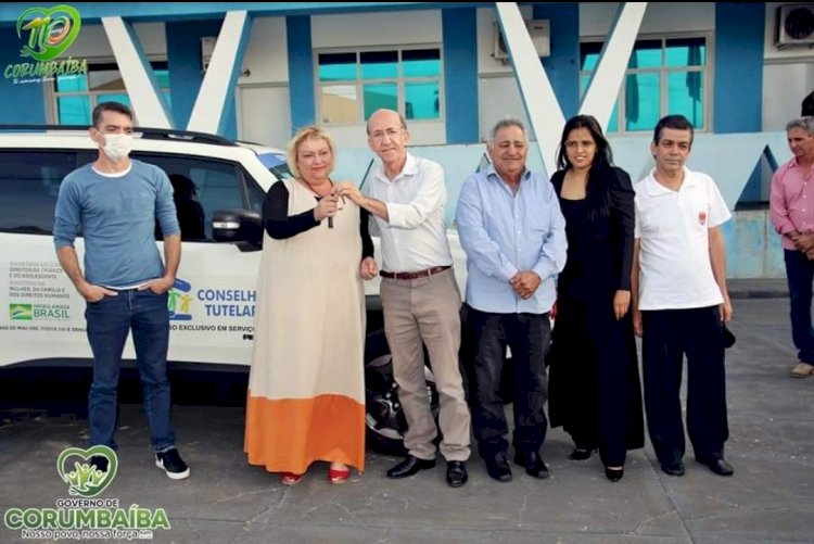 Prefeitura de Corumbaíba recebe veículo adquirido através de emenda parlamentar do Dep. Federal Rubens Otoni