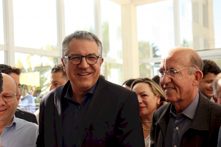 Deputado Federal Rubens Otoni (PT-GO) acompanhou o Ministro das Relações Institucionais Alexandre Padilha, na inauguração da Unidade Coronariana, em Aparecida de Goiânia