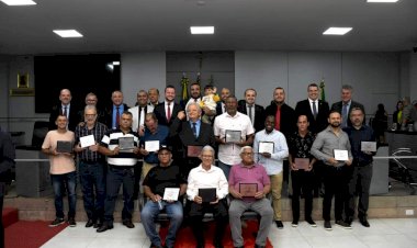 Câmara Municipal de Caldas Novas realiza sessão solene em homenagem ao Dia dos Pais