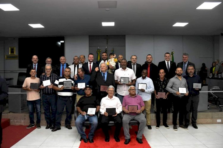 Câmara Municipal de Caldas Novas realiza sessão solene em homenagem ao Dia dos Pais