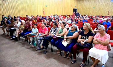 Moradores são beneficiados com mais uma ação do programa de regularização fundiária em Caldas Novas