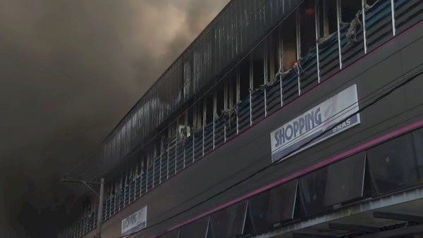 MP abre inquérito para apurar causas e responsabilidades pelo incêndio que atingiu Shopping 25 de Março