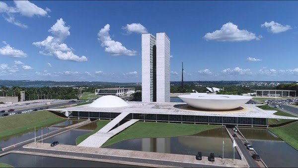 Abono salarial, Fundeb, supersalários: o que muda com PEC aprovada pelo Congresso