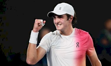 "Hipnotizante", "Fenômeno": João Fonseca encanta mundo do tênis com vitória no Australian Open
