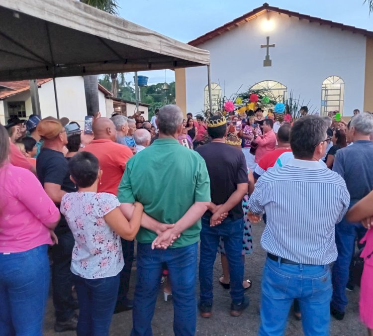Povoado da Junquerlândia mantêm tradição e celebra Folia de Reis, em Caldas Novas