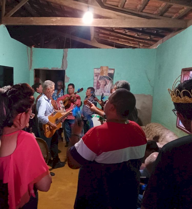Povoado da Junquerlândia mantêm tradição e celebra Folia de Reis, em Caldas Novas