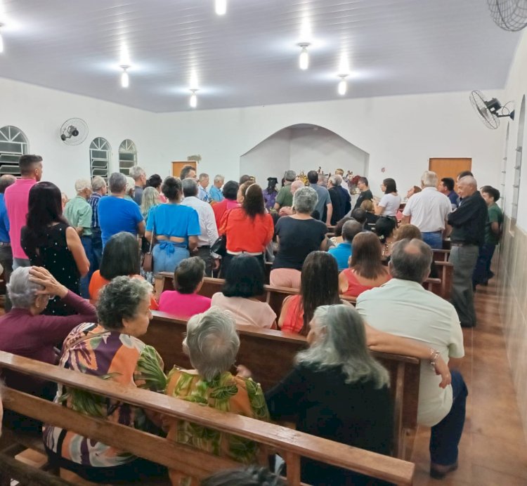 Povoado da Junquerlândia mantêm tradição e celebra Folia de Reis, em Caldas Novas