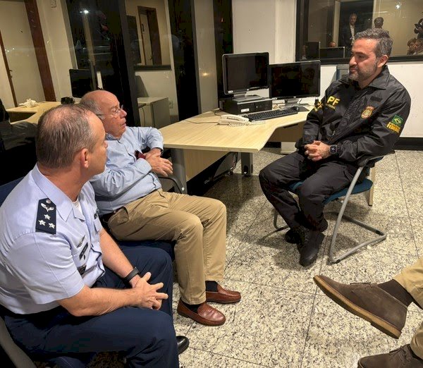 Itamaraty fala em 'tratamento degradante' a brasileiros deportados e cobrará explicação do governo Trump