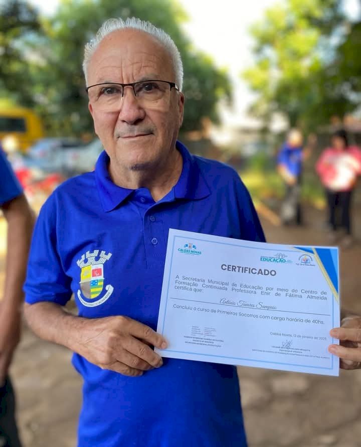 Caldas Novas realiza entrega de Certificados de Primeiros Socorros para Motoristas e Monitores do Transporte Escolar da rede municipal