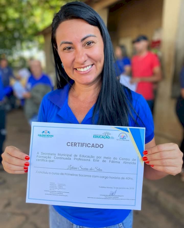 Caldas Novas realiza entrega de Certificados de Primeiros Socorros para Motoristas e Monitores do Transporte Escolar da rede municipal