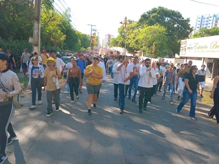 Com fé e união, fiéis celebram a 22ª Romaria em honra a Nossa Senhora da Salette, em Caldas Novas